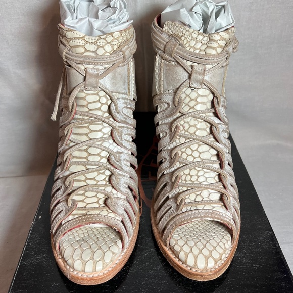 Freebird by Steven Shoes - Freebird by Steven beige multi Wazee size 9